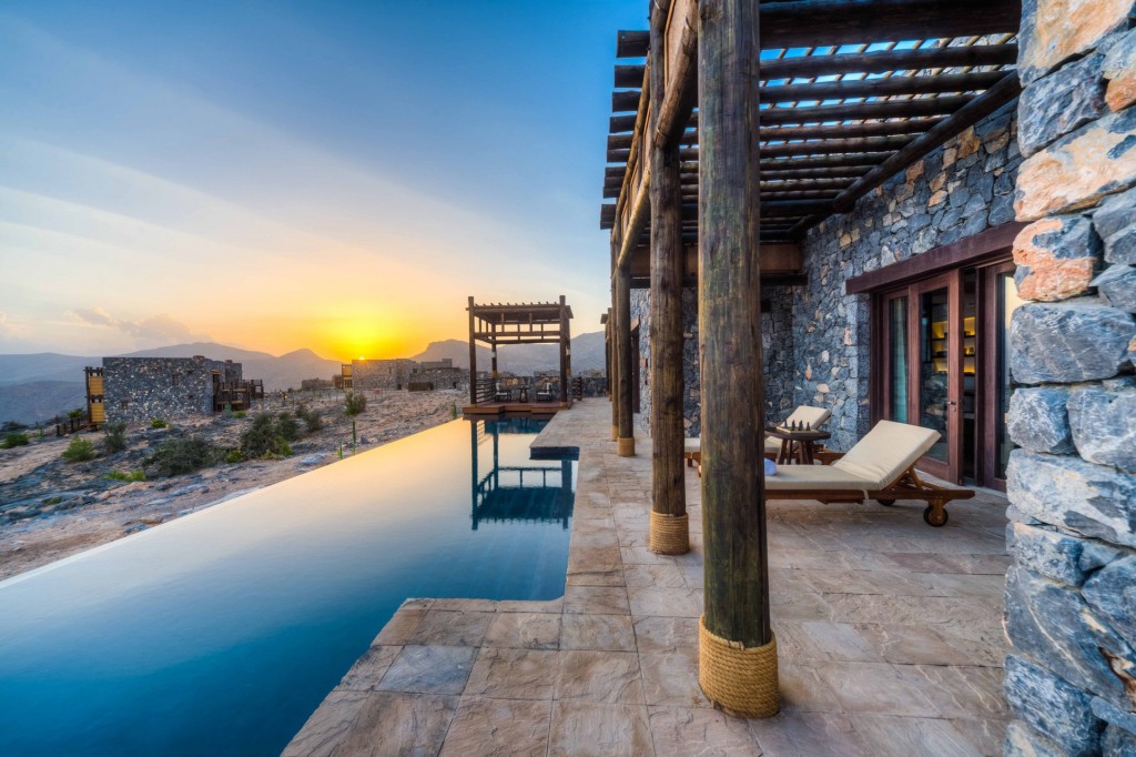 alilajabalakhdar-suites-jabal-villa-pool-01-oman-conde-nast-traveller-29aug14-pr