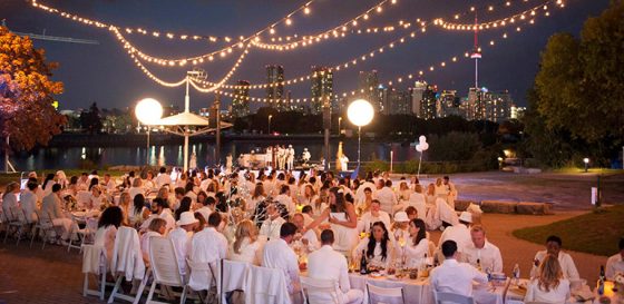 Diner en blanc