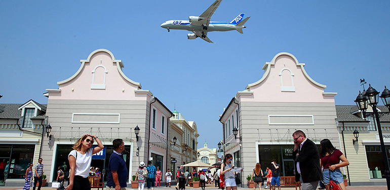 McArthurGlen Vancouver Outlet Mall