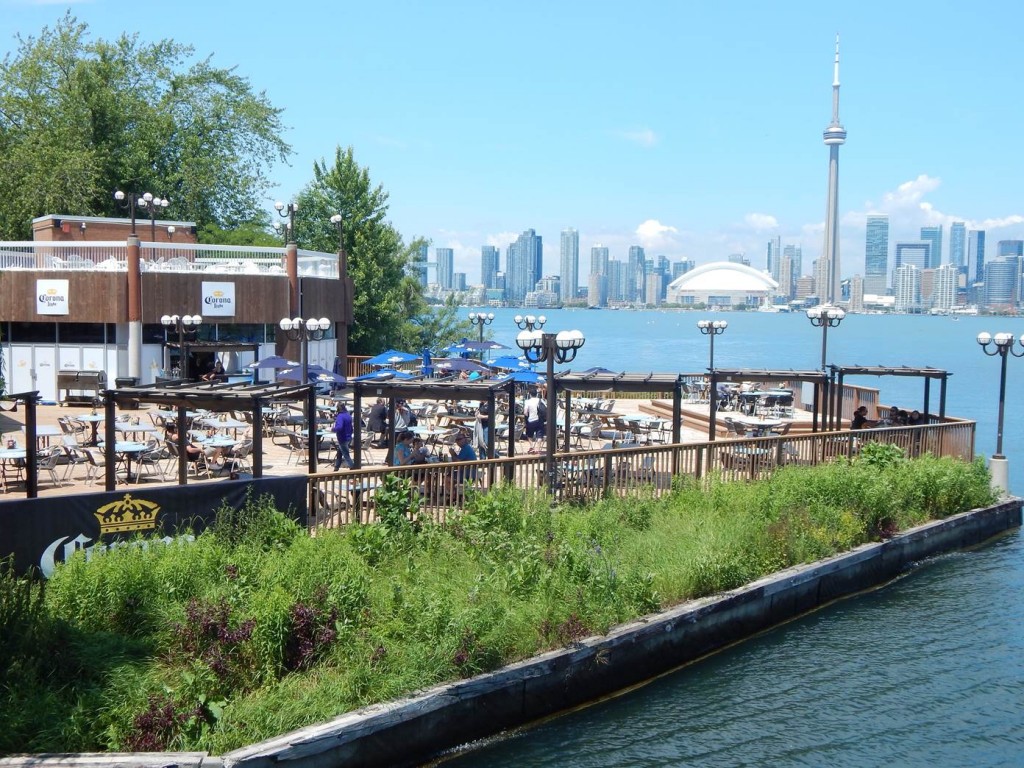 Where to drink on Toronto islands