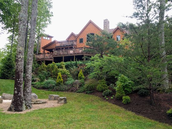 Bear and Butterfly Bed and Breakfast Muskoka