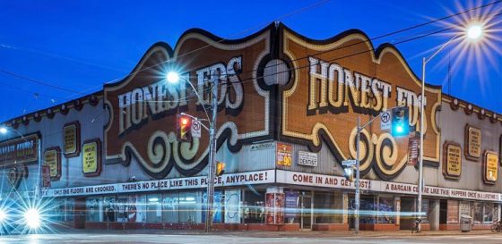 honest ed's