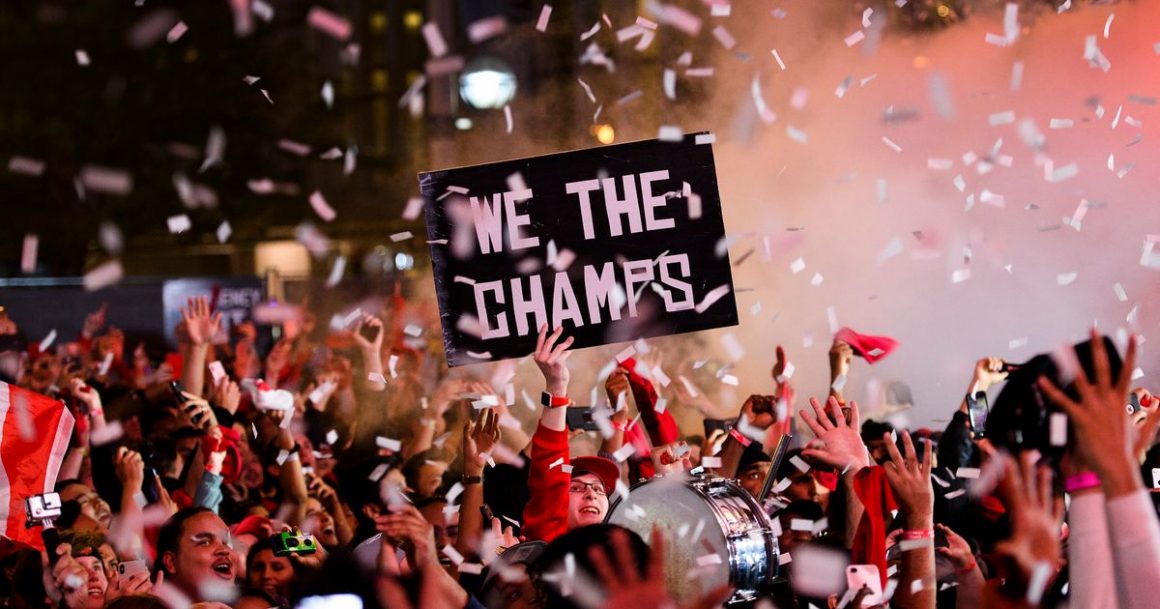 Raptors Parade NBA Championship Trophy