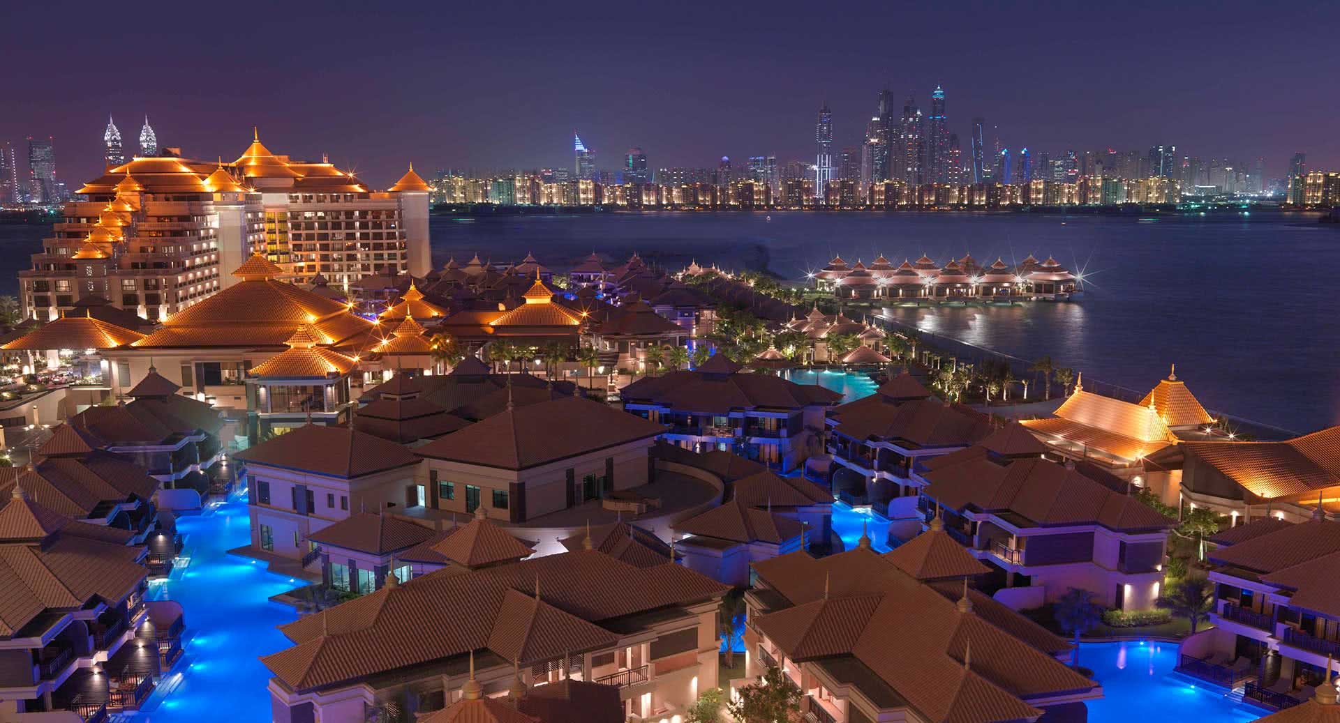 Luxury Extravagant Vacation Travel Dubai Hotels Opulence Anantara The Palm Dubai Resort