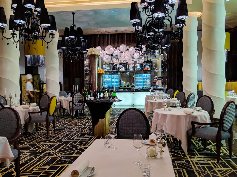 The VIBE Inside STAY by Yannick Alléno Gourmet French Cuisine Restaurant The Palm Jumeirah Dubai Romantic Dinner Travel Dubai Restaurant