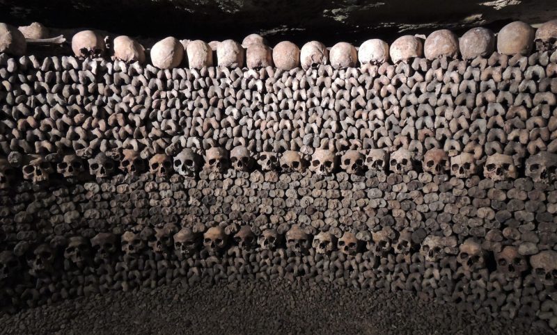 paris catacombs tour