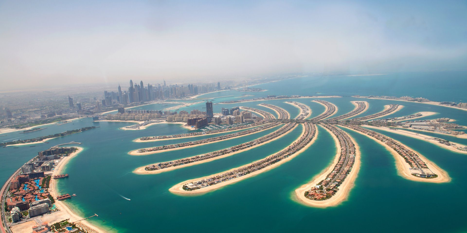 The Best Hotels At The Palm Dubai View The Vibe Toronto