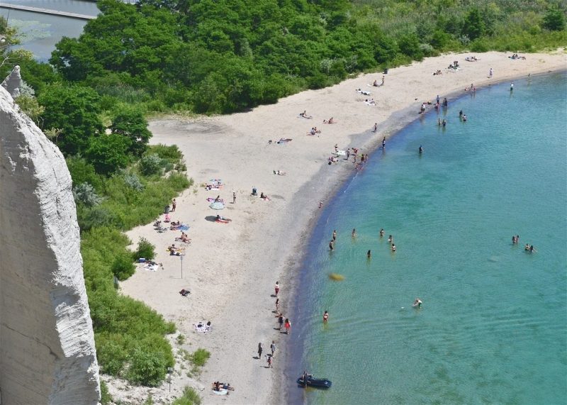 Bluffer's beach summer