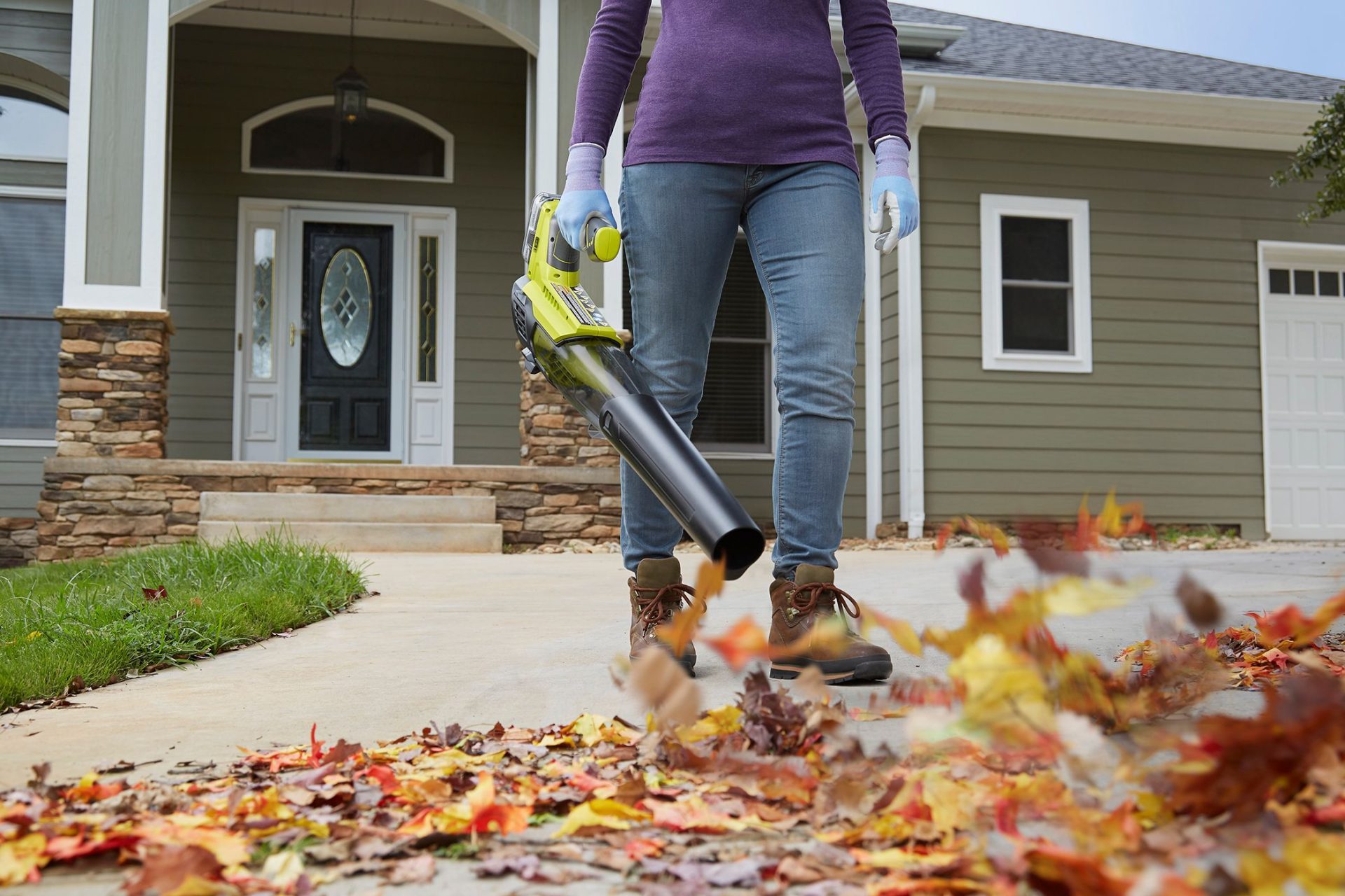 OPEI TurfMutt Leaf Blowing Fall Months Toronto