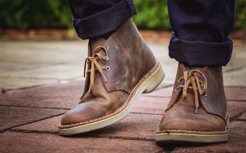 Chukka boots best sale business casual