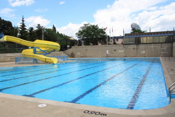 toronto pools reopening