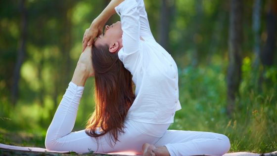 outdoor yoga in Toronto