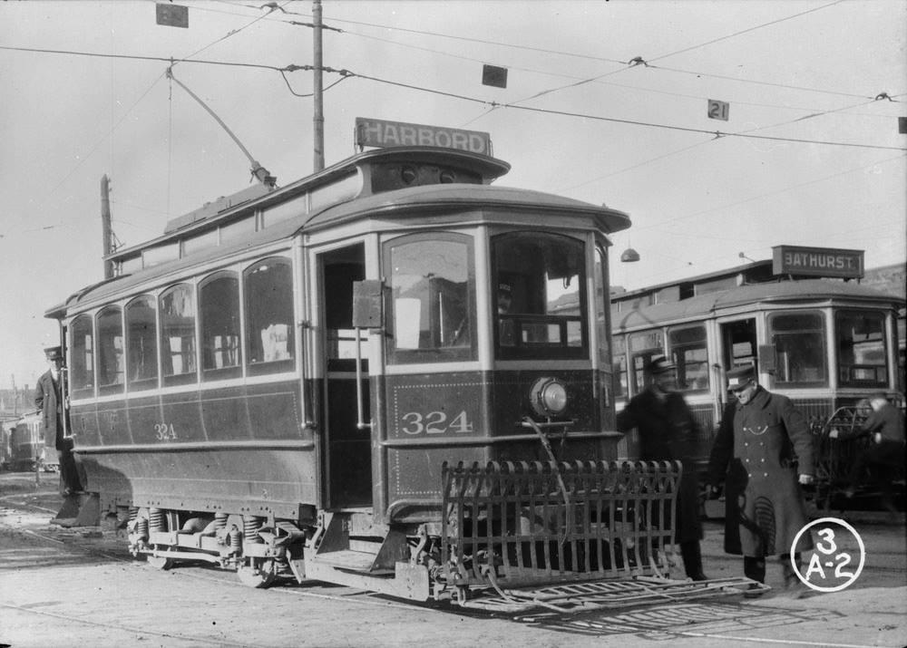 Beginnings and Endings: Toronto's Streetcar Loops