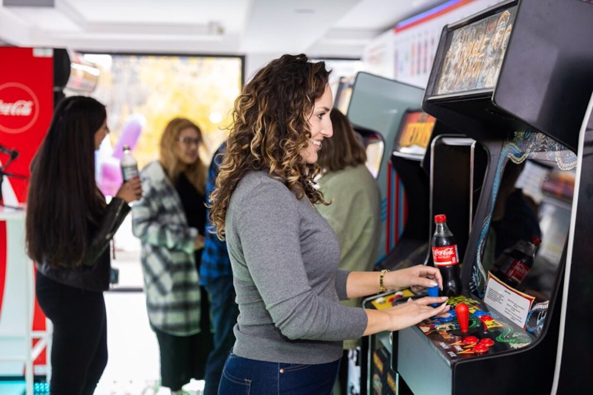 plat retro arcade games at the The Replay Arcade