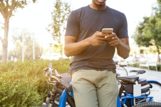 guy using his cellphone