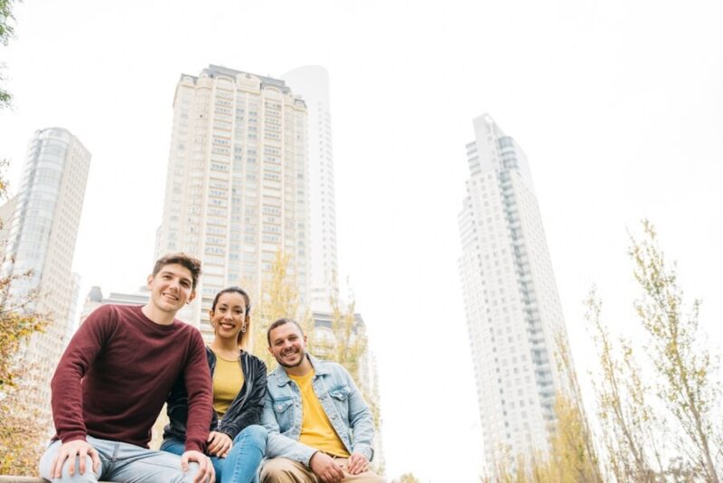 Discover expert tips to improve your life as an expat in Canada. From finding a community to building relationships, elevate your experience.