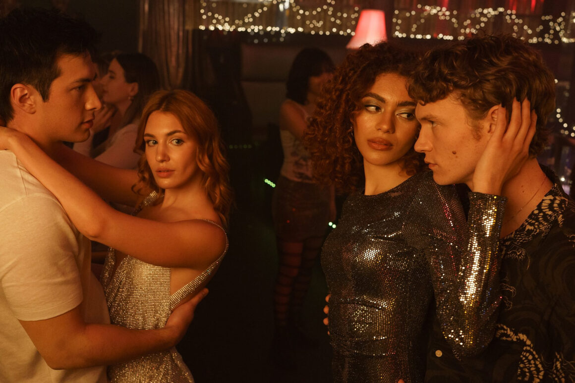 Montage of Shane and his girlfriend and Ilya and his lady friend at the club dancing together, making eachother jealous. (Photo: Courtesy of Crave / Bell Media)