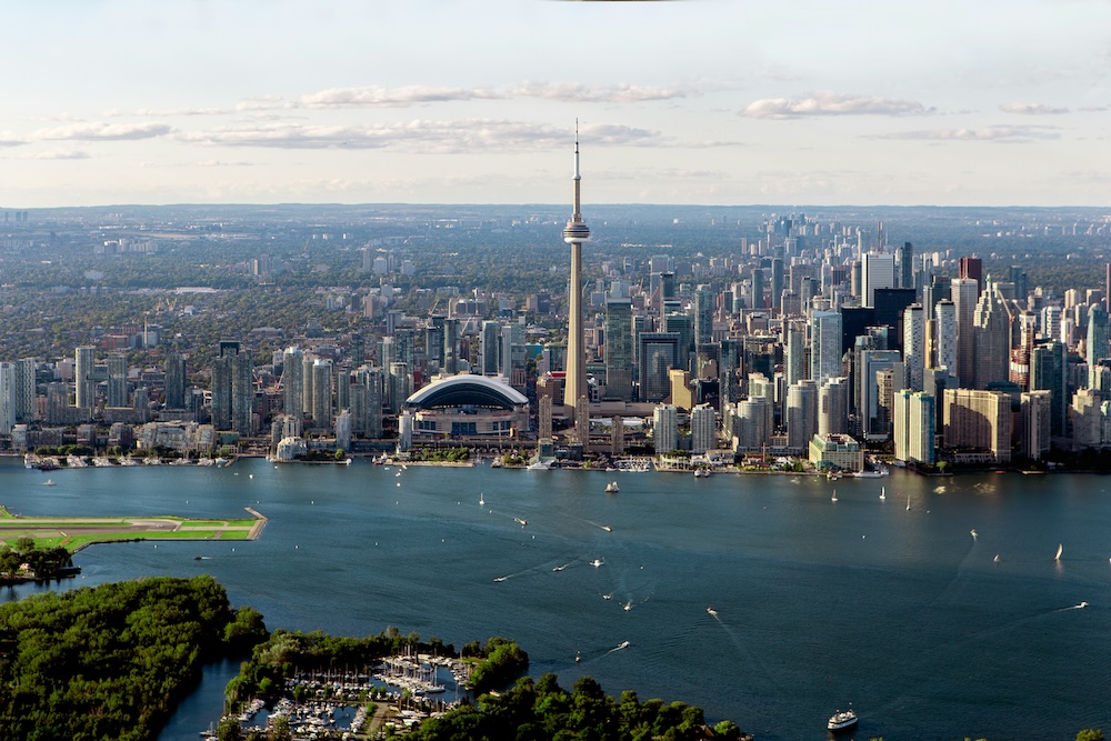 How to find a good hotel deal in Toronto using Skyscanner